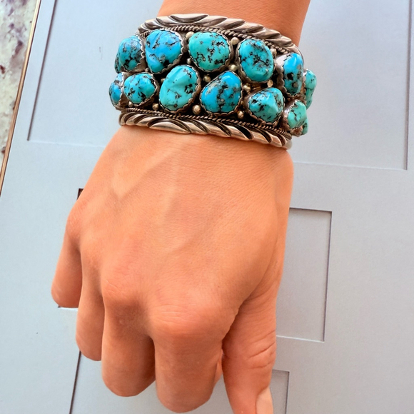 Native American Navajo Esther Spencer Kingman Turquoise Nugget Sterling Bracelet - Picture 3 of 12